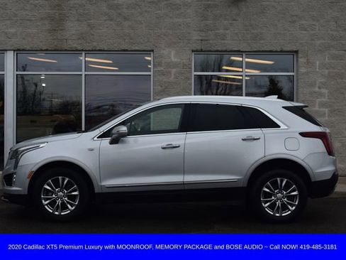 Used 2020 Cadillac XT5 Premium Luxury FWD image 2