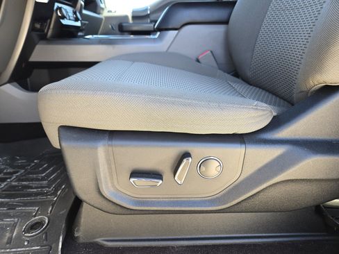 Used 2015 Ford F150 XLT w/ Equipment Group 302A Luxury image 23