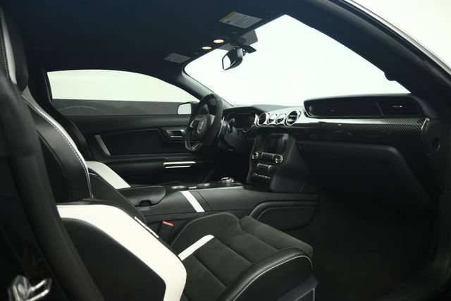 Used 2021 Ford Mustang Shelby GT500 w/ Technology Package RWD image 5