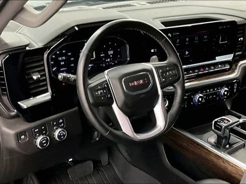 Used 2024 GMC Sierra 1500 Elevation w/ Elevation Premium Package AWD/4WD image 16