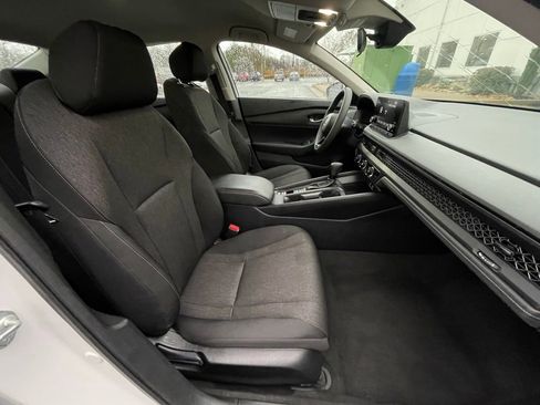 Used 2024 Honda Accord LX image 31