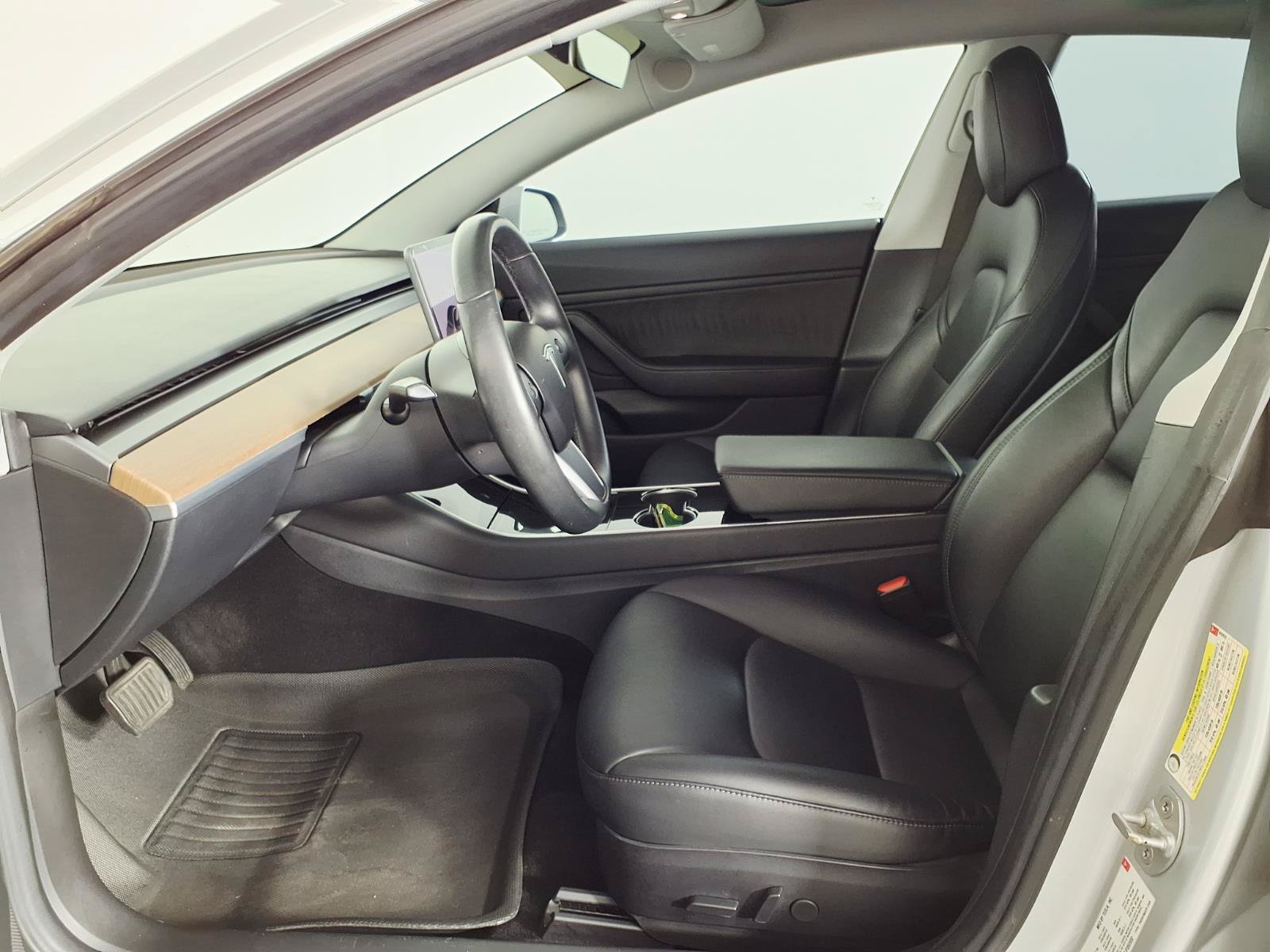 Used 2018 Tesla Model 3 RWD image 17