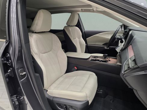 New 2026 Lexus RX 450h AWD image 30