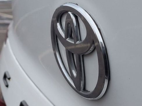 Certified 2025 Toyota Camry SE image 27