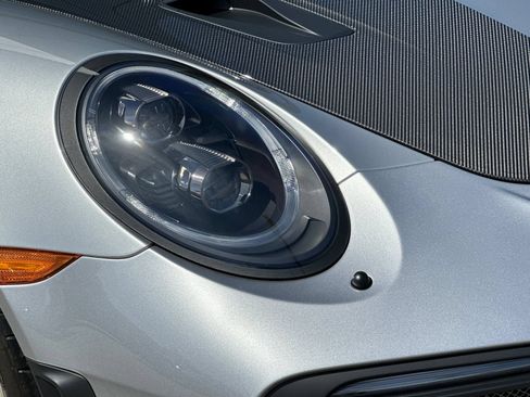 Used 2018 Porsche 911 GT2 RS RWD image 35