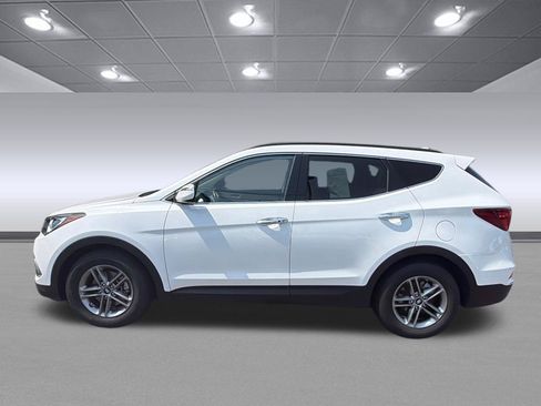 Used 2017 Hyundai Santa Fe Sport w/ 2.4L Tech Package 04 FWD image 10