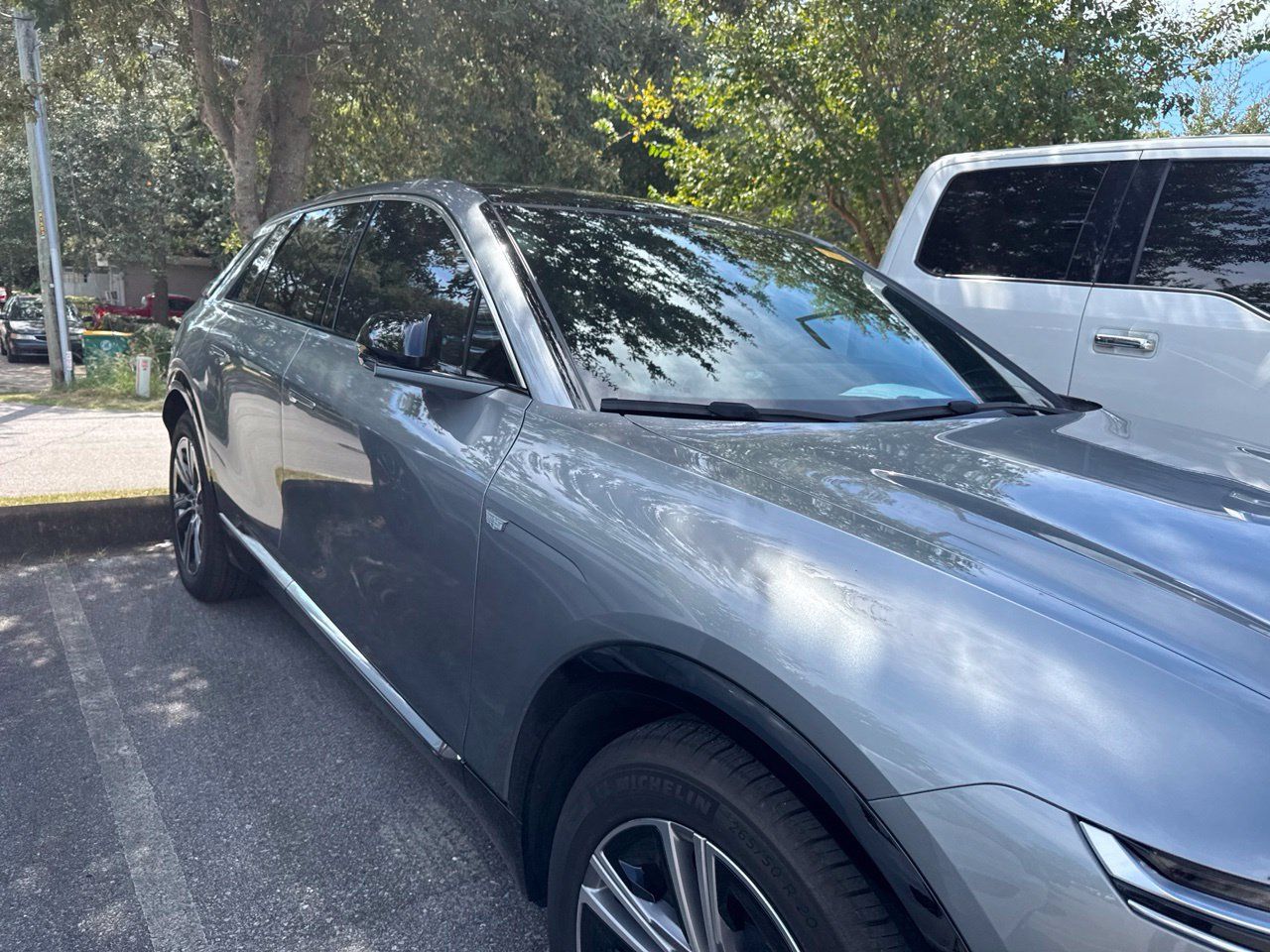 Used 2026 Cadillac Lyriq Premium Luxury RWD image 5
