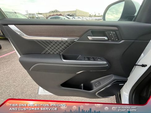 New 2026 GMC Acadia Denali w/ Super Cruise Package image 23