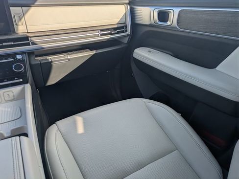 Used 2025 Hyundai Santa Fe Limited image 21