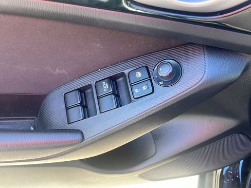 Used 2016 MAZDA MAZDA3 i Touring image 12