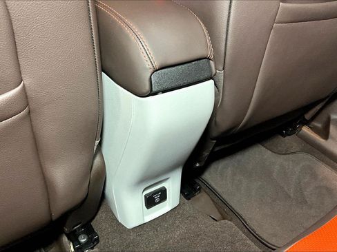 Used 2017 Jeep Renegade Limited AWD/4WD image 11