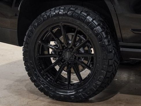 Used 2026 GMC Yukon Denali w/ Sun & Power Step Package AWD/4WD image 27