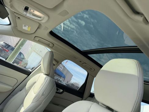 New 2026 Volvo XC60 B5 Ultra w/ Protection Package Premier image 18