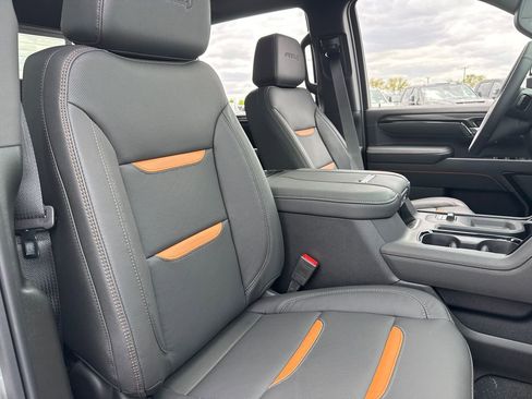 New 2026 GMC Sierra 2500 AT4 w/ AT4 Premium Plus Package AWD/4WD image 39