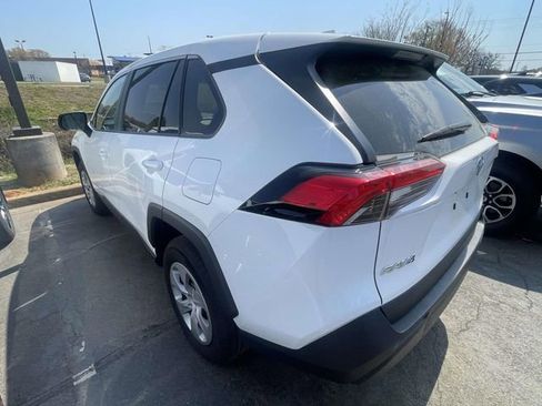 Used 2024 Toyota RAV4 LE image 9