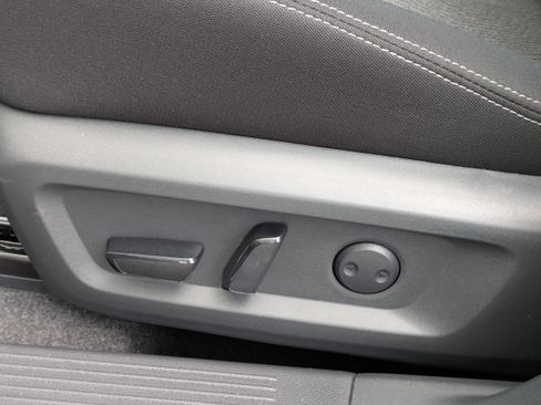 New 2026 Nissan Rogue SV FWD image 22