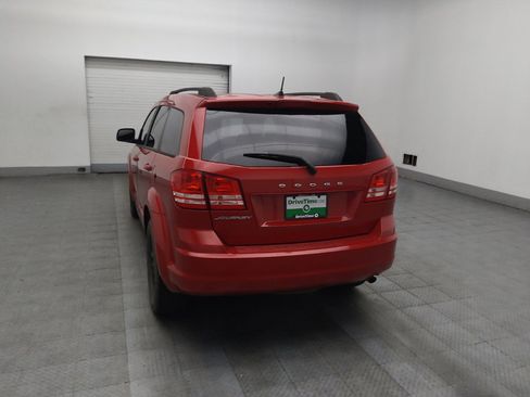 Used 2020 Dodge Journey SE w/ SE Popular Equipment Group FWD image 6