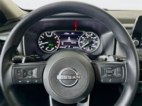 Used 2024 Nissan Rogue S image 12