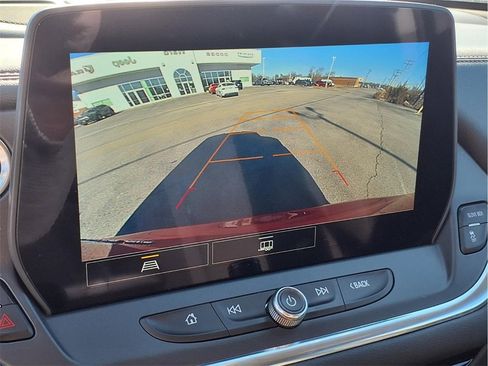 Used 2023 Chevrolet Blazer LT image 6