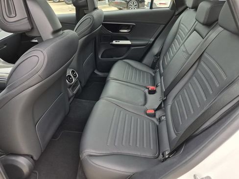 Certified 2025 Mercedes-Benz GLC 43 AMG 4MATIC image 18