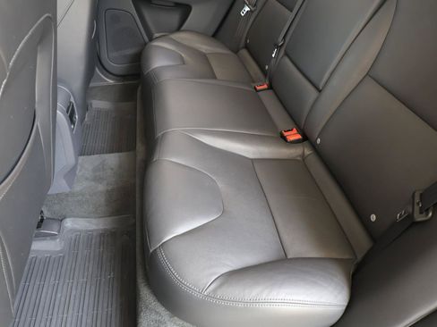 Used 2016 Volvo XC60 T5 Platinum FWD image 23