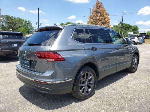 Certified 2023 Volkswagen Tiguan SE FWD image 4