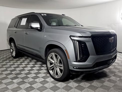 Used 2025 Cadillac Escalade Sport Platinum AWD/4WD image 3