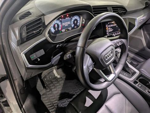 Used 2022 Audi Q3 2.0T Premium w/ Convenience Package image 10