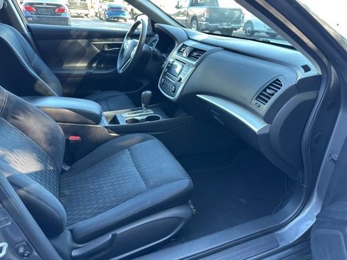 Used 2017 Nissan Altima 2.5 S w/ Power Driver Seat Package image 11