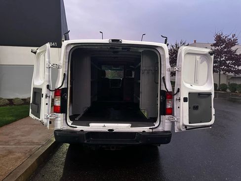 Used 2018 Nissan NV 2500 SV w/ Navigation Package image 5