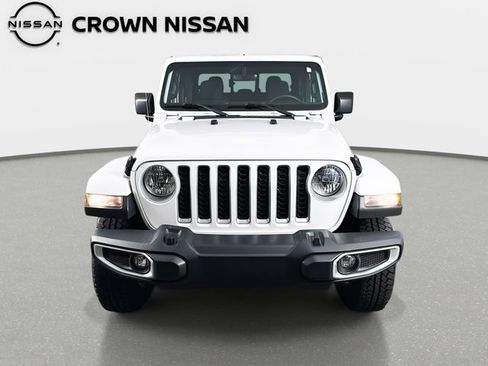 Used 2023 Jeep Gladiator Overland w/ Trailer Tow Package image 2