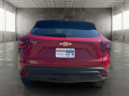 Used 2026 Chevrolet Trax LS FWD image 6