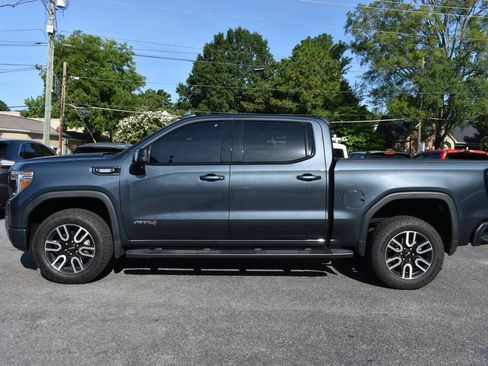 Used 2021 GMC Sierra 1500 AT4 w/ AT4 Value Package AWD/4WD image 3