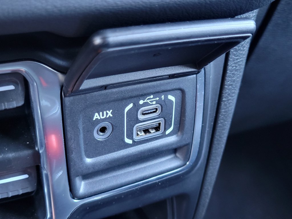 Used 2024 Jeep Wrangler High Altitude AWD/4WD image 14