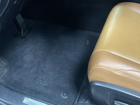 Used 2022 Lexus RX 350L FWD w/ Premium Package image 17