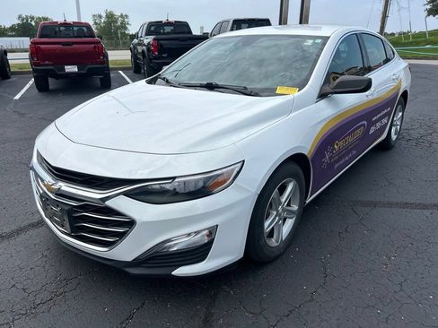 Used 2023 Chevrolet Malibu LS FWD image 9