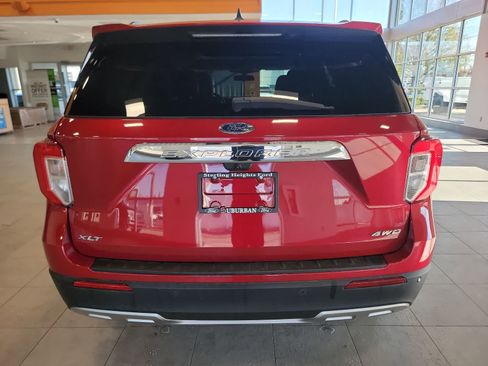 Used 2023 Ford Explorer XLT w/ Equipment Group 202A AWD/4WD image 10