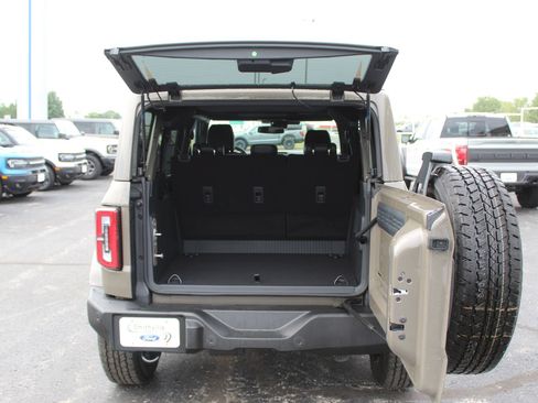 New 2026 Ford Bronco Outer Banks AWD/4WD image 17