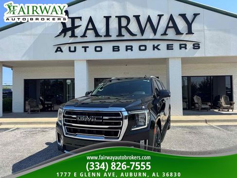 Used 2022 GMC Yukon XL SLT w/ SLT Premium Package AWD/4WD image 1