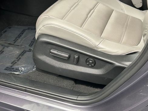 Used 2022 Honda CR-V EX-L image 13
