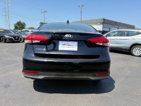 Used 2018 Kia Forte LX w/ LX Rear Camera Package FWD image 4