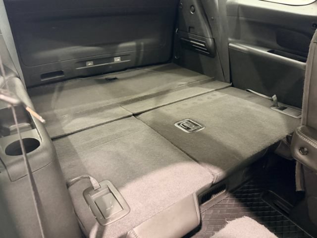 Used 2016 GMC Acadia SLT w/ Open Road Package AWD/4WD image 33