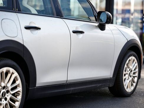 New 2026 MINI Cooper 4-Door Hardtop image 8