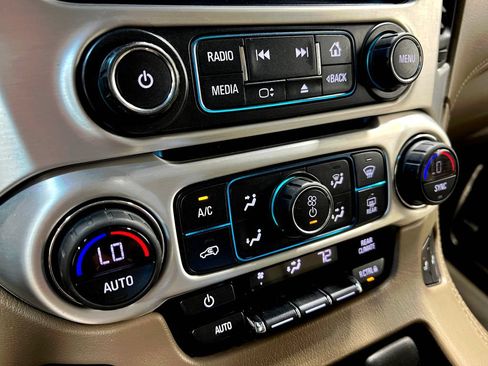 Used 2019 GMC Yukon SLT AWD/4WD image 25