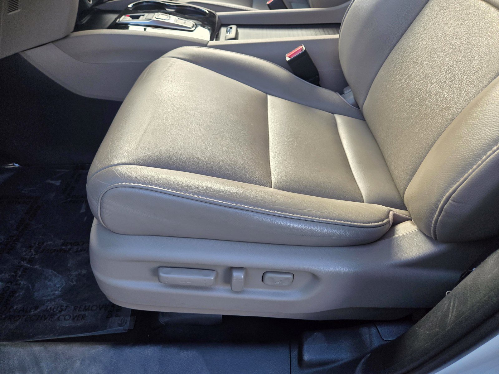Used 2018 Honda Pilot Touring image 10