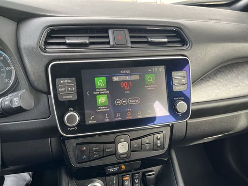 Certified 2024 Nissan Leaf SV Plus image 22