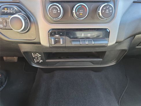 Used 2024 RAM 2500 Big Horn image 27