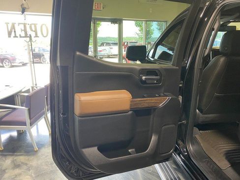 Used 2019 Chevrolet Silverado 1500 High Country AWD/4WD image 14