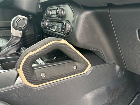 New 2025 Ford Bronco Badlands image 53