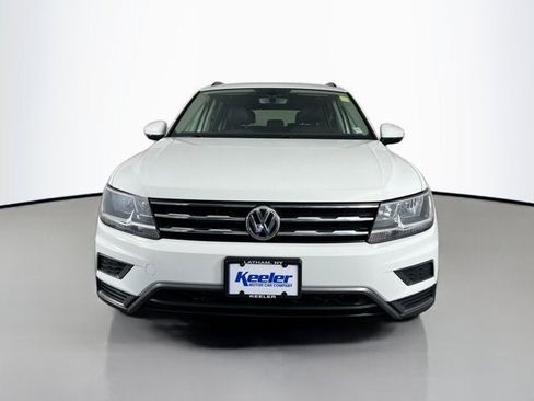 Used 2021 Volkswagen Tiguan SE image 9